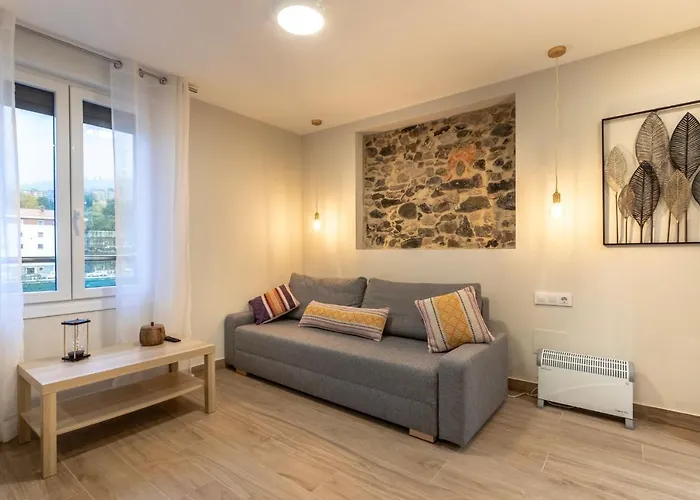 El Toison De Oro 22 Garaje Gratis *